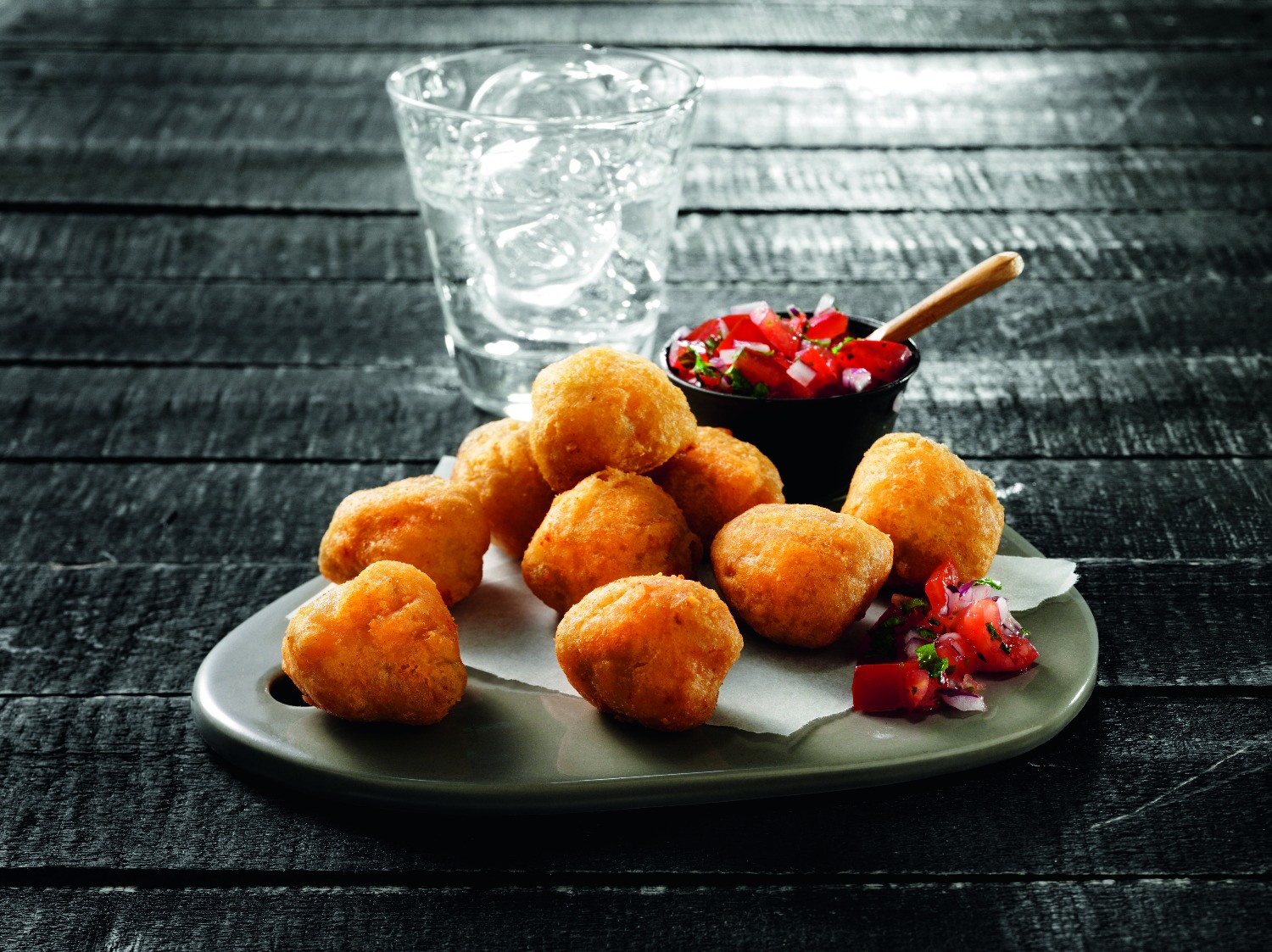 Planchette à partager - Chili Cheese Nuggets accomagnés d&amp;#39;une sauce à ...