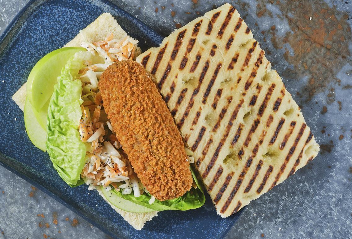 Kroket op een broodje, populair in Nederlandse horeca