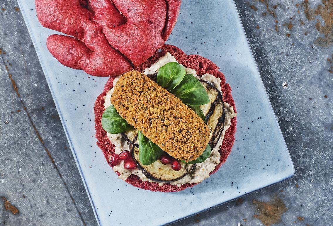 Kroket op een gekleurd broodje - Van Geloven