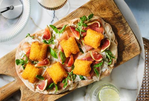 Zomerse pinsa met Souflesse kaas mini
