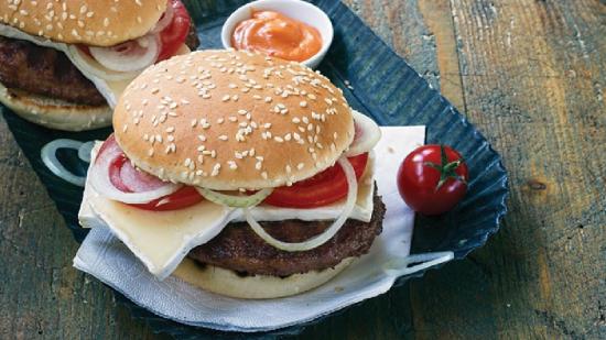 Toujours très populaires, les burgers sont indispensables dans toute friterie